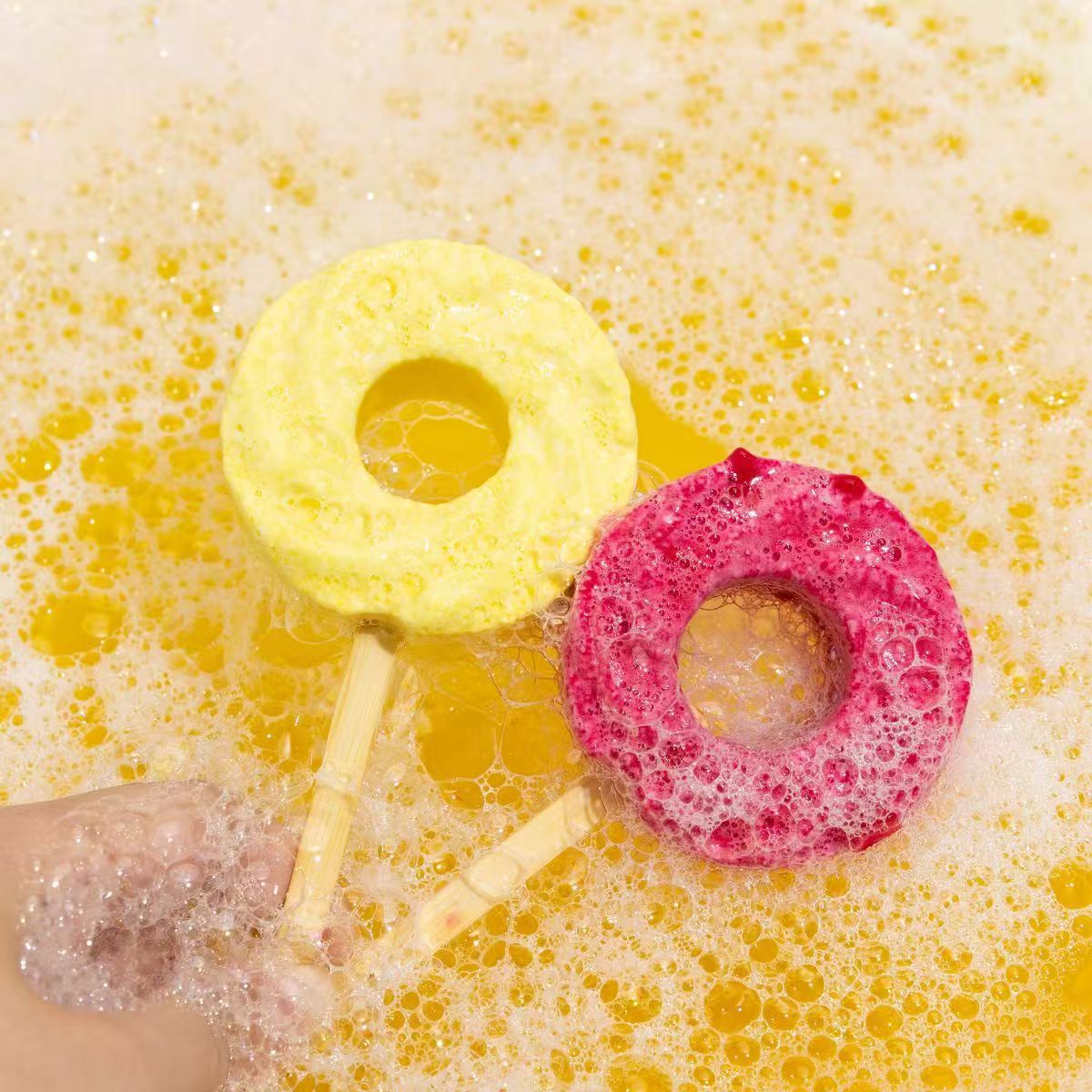 Bath Salt Balls That Can Blow Bubbles,Fun And Interesting